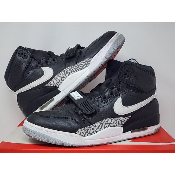 Jordan Legacy 312 BLACK WHITE AV3922-001 Size 11 WORN - Picture 1 of 8